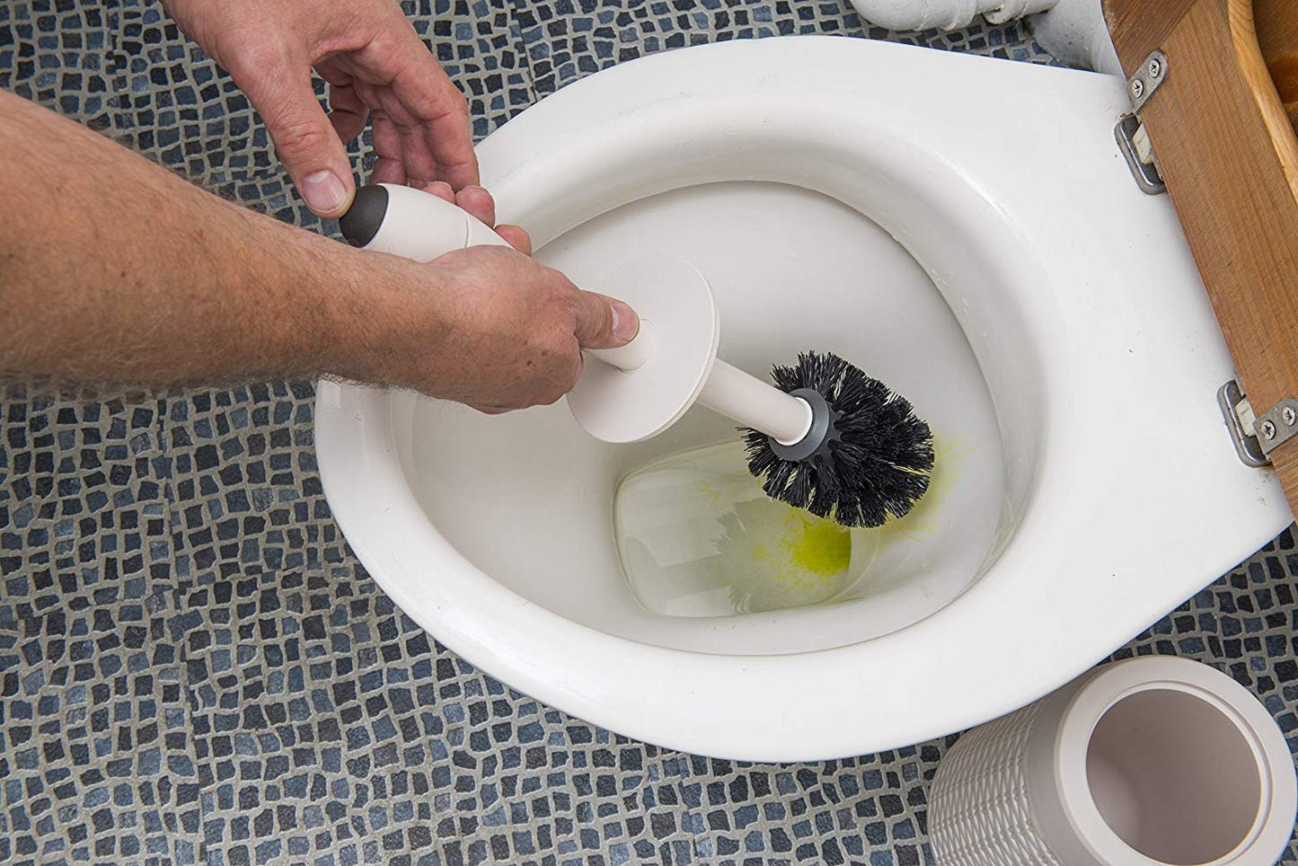 Addis Faux Rattan Round Toilet Brush Set with Internal Detergent