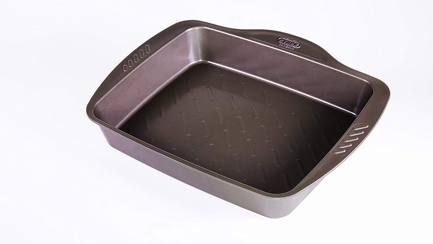 Pyrex Large Metal Asimetria Easy-Grip Roasting Tin 35 x 27cm Brown